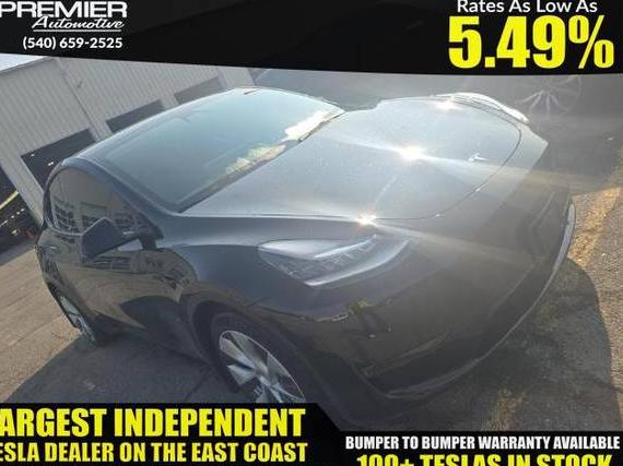 TESLA MODEL Y 2021 5YJYGAEE7MF286977 image